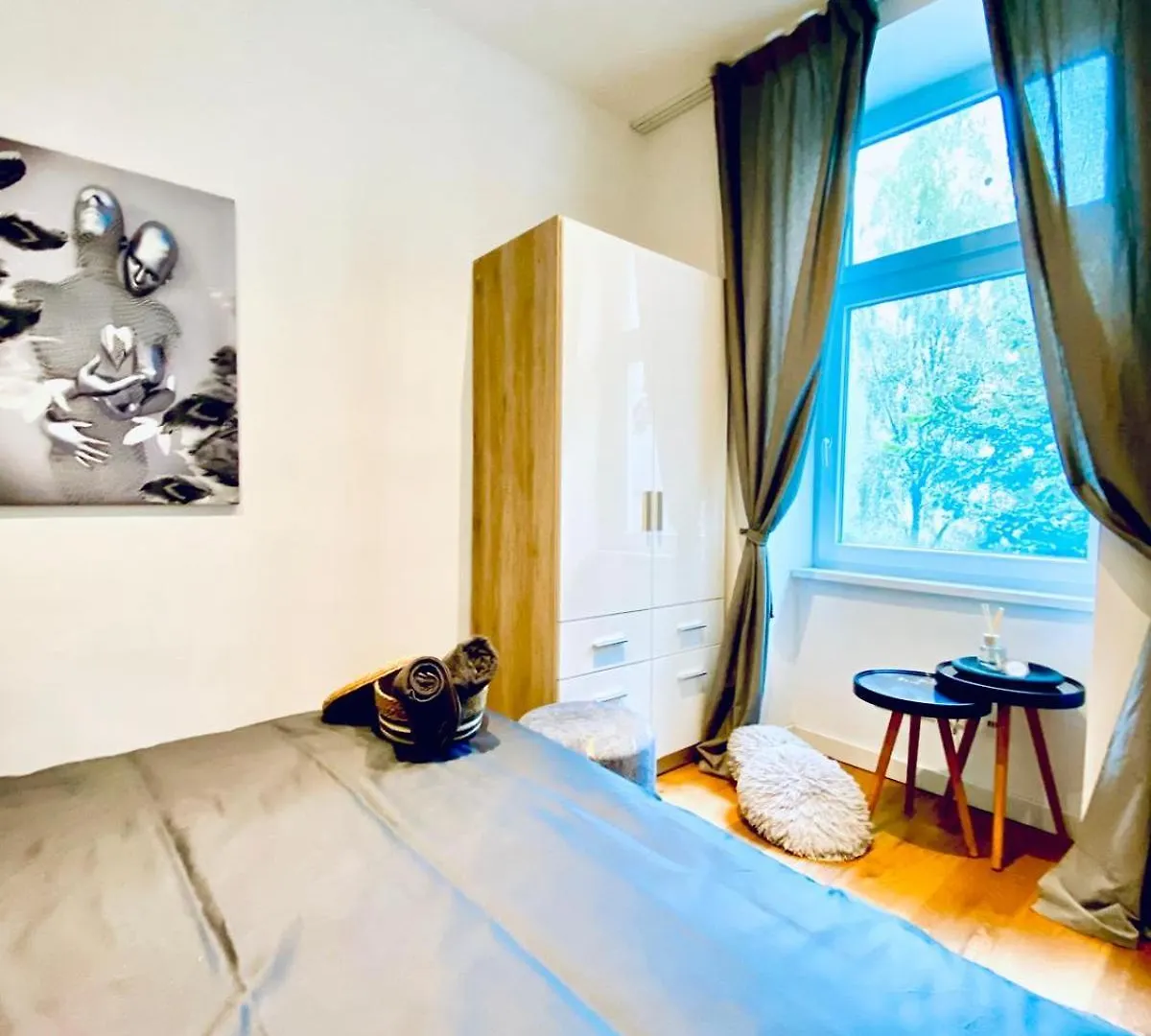 Elegant 2Br Apartment With Balcony Near Millennium City Vienna