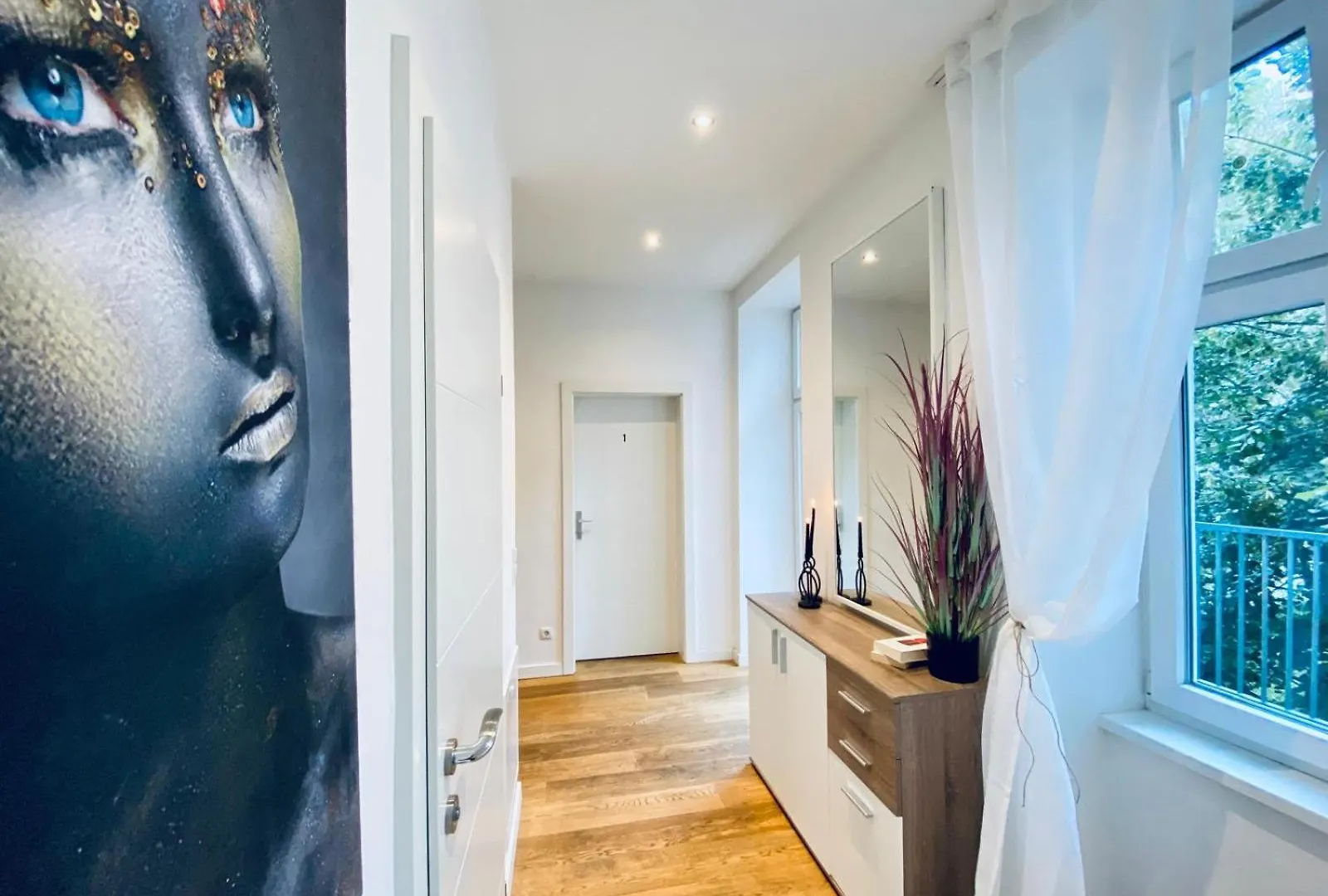Elegant 2Br Apartment With Balcony Near Millennium City Vienna